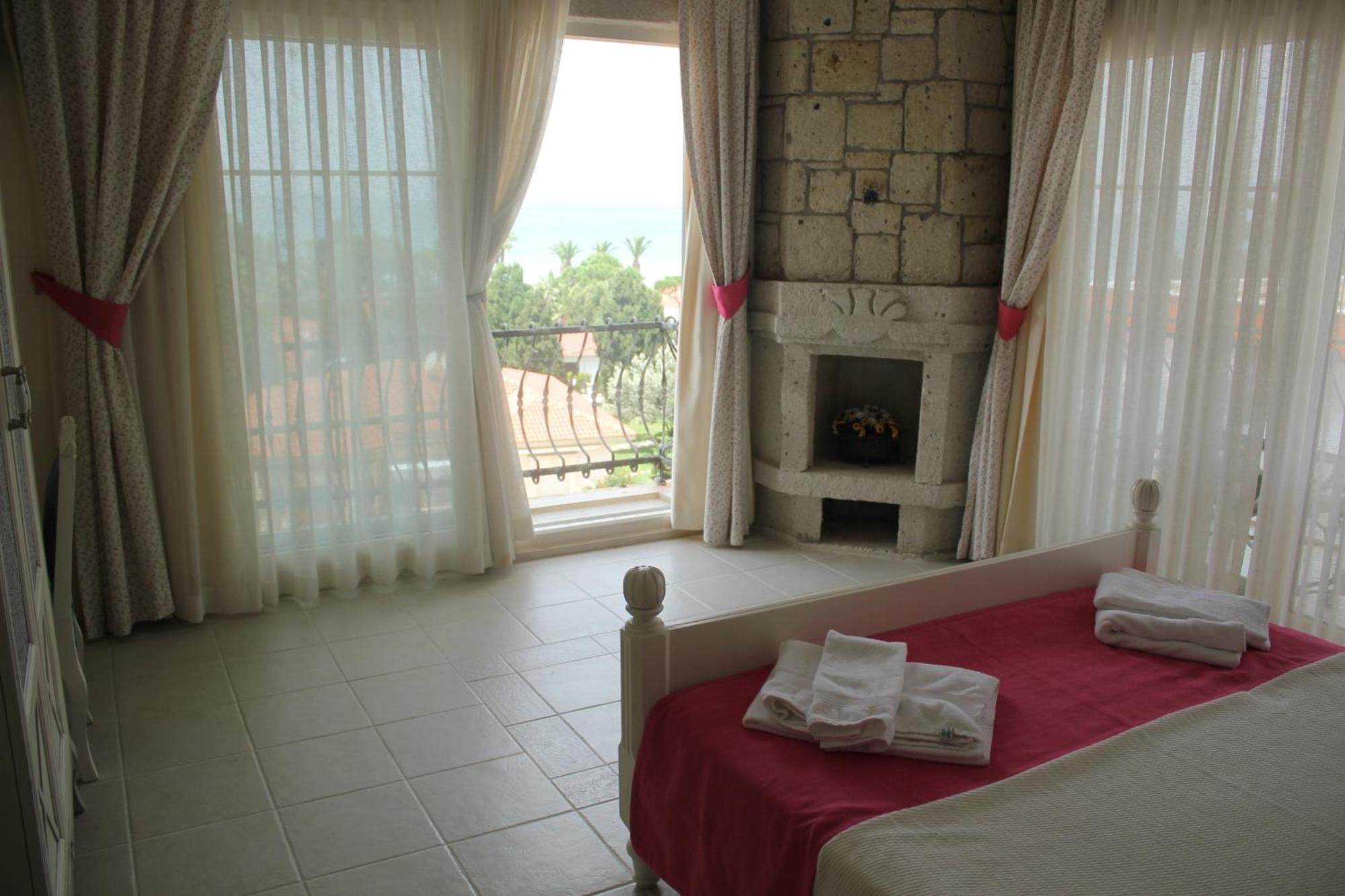 Dolina Hotel Чесме Екстериор снимка